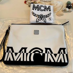 MCM clutch - perfect condition used once